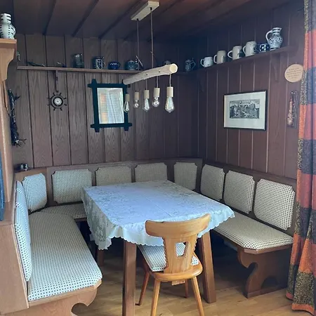 度假居 Almhaus Scherff 阿夫里茨